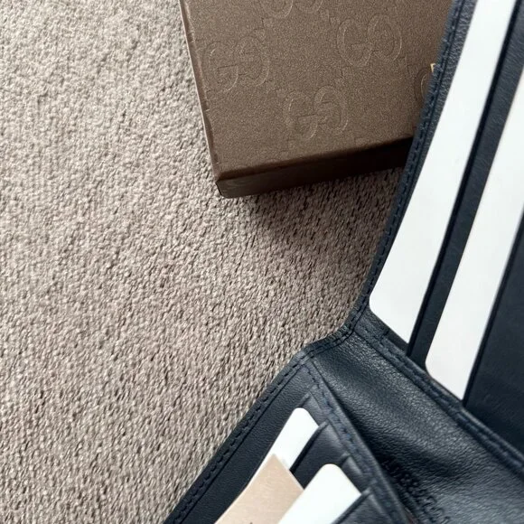 New Gucci Blue Bifold with WEB - Picture 8 of 8
